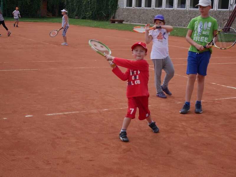 Read more about the article Obóz tenisa ,, Poręba Wielka 2019”